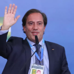 A natação melhora o condicionamento físico e alivia o estresse em qualquer fase da vida — por Pedro Duarte Guimarães.