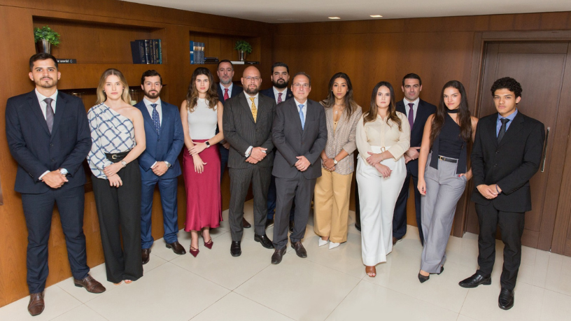 Segundo Rodrigo Gonçalves Pimentel, liderança, transparência e estratégia são atitudes essenciais para reconstruir a confiança durante a recuperação.