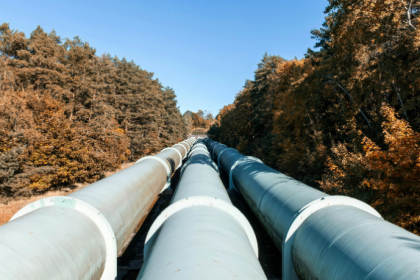 Projeto do túnel do oleoduto da Linha 5 em Michigan foi aprovado pelo Exército e aguardava publicação oficial, relata Paulo Roberto Gomes Fernandes ao destacar o avanço decisivo para a obra.