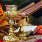 Pe. Jose Eduardo Oliveira e Silva aborda o papel dos bispos e sacerdotes na formação do povo de Deus.